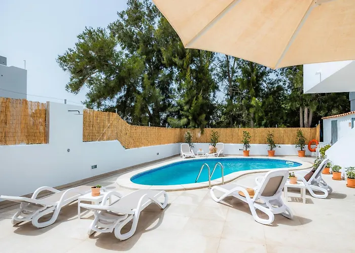 White Suites 3